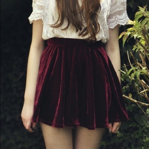 TOPSHOP Burgundy Velvet Skater Skirt US 4 - Picture 2 of 7